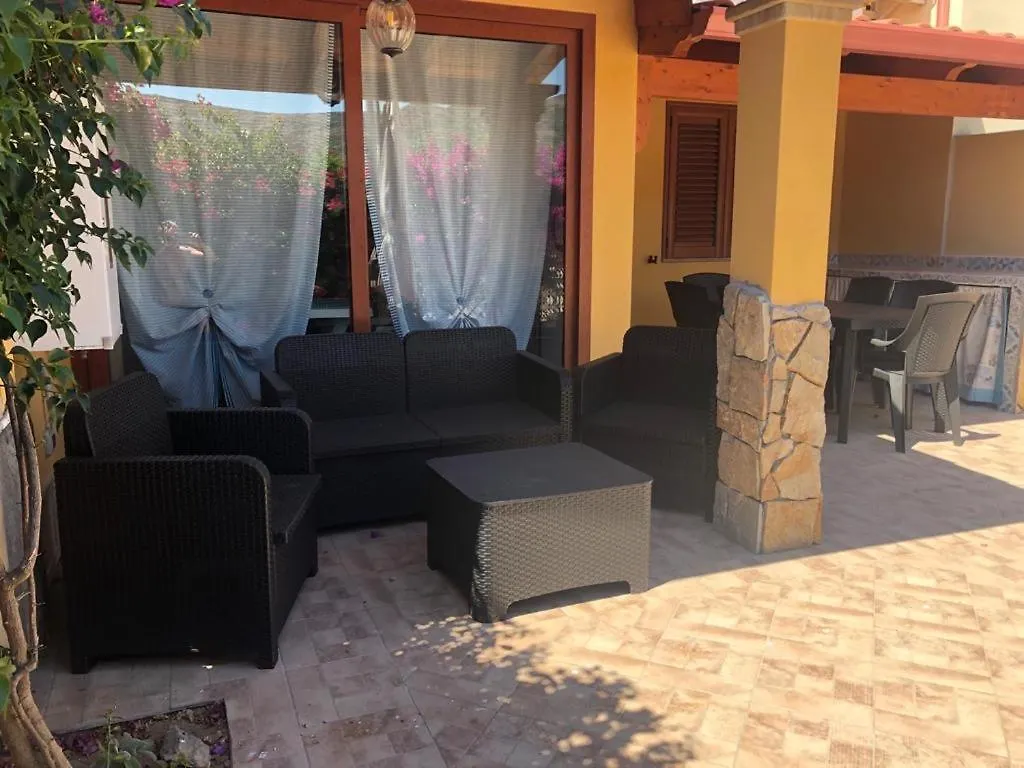 San Giovanni Suèrgiu B&B Il Mirto Bianco