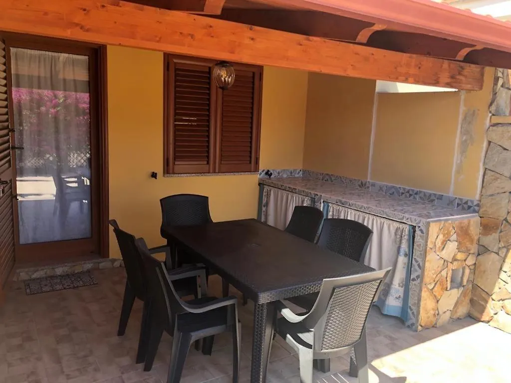 San Giovanni Suèrgiu B&B Il Mirto Bianco